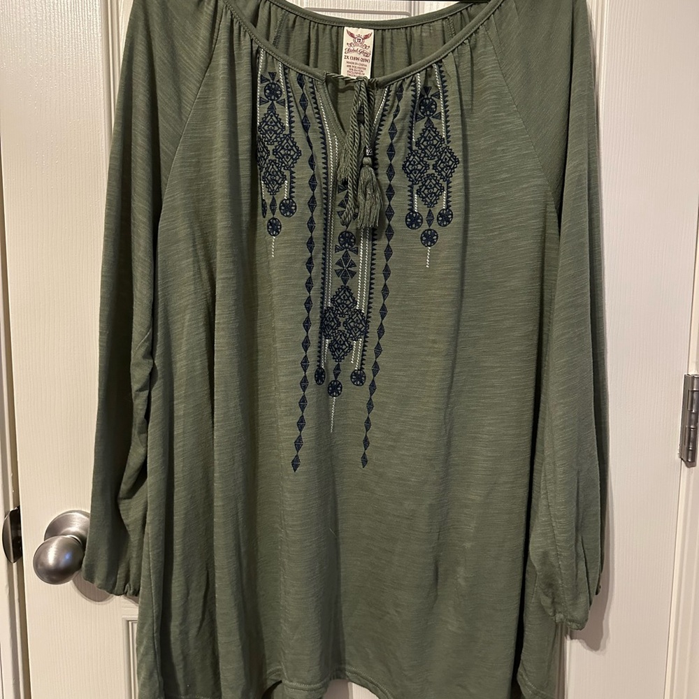 Faded Glory Green Tunic with Navy Embroidery